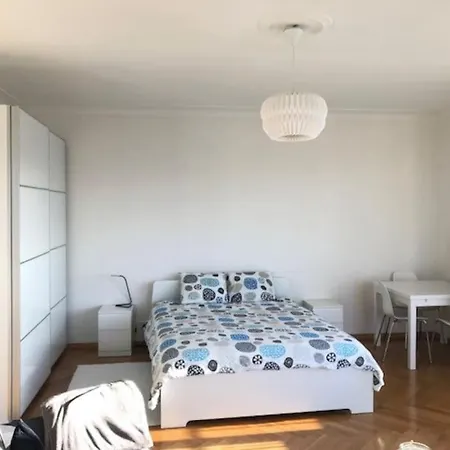 6 Minutes A Pied De La Gare De شقة