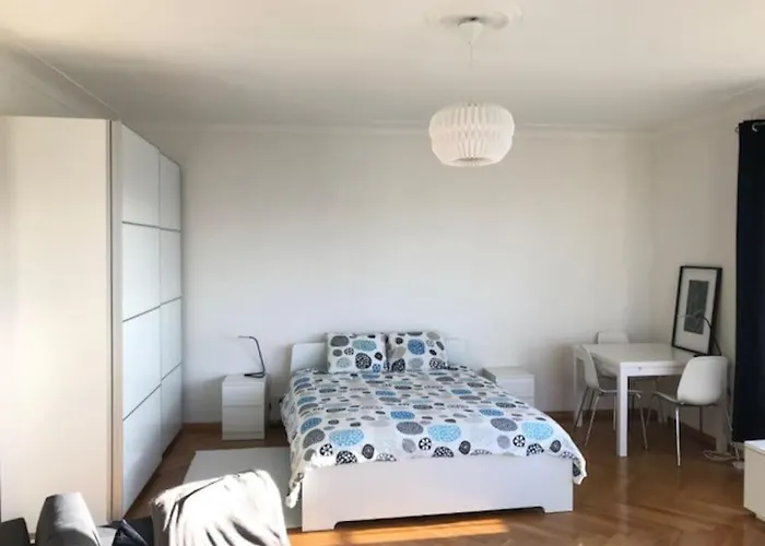 6 Minutes A Pied De La Gare De 아파트